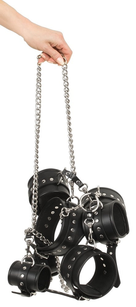 Set bondage di ZADO