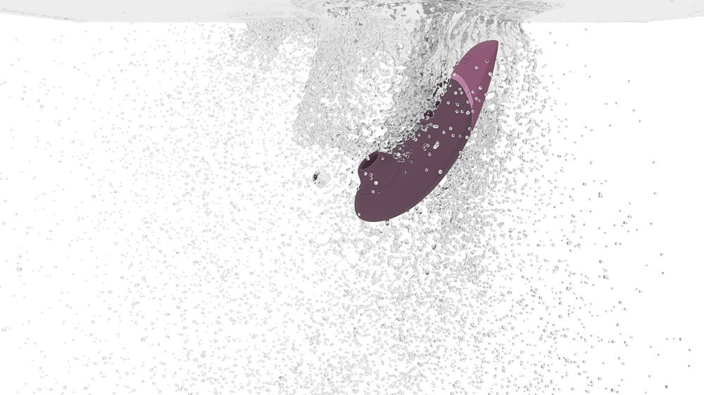 Womanizer Next Dark Purple
