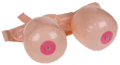 07818350000-2-Boob Battle-2